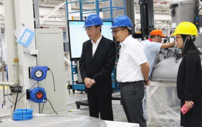 聚勢同創——中環股份沈浩平董事長考察晶盛機電，共謀機電設備發展新篇章